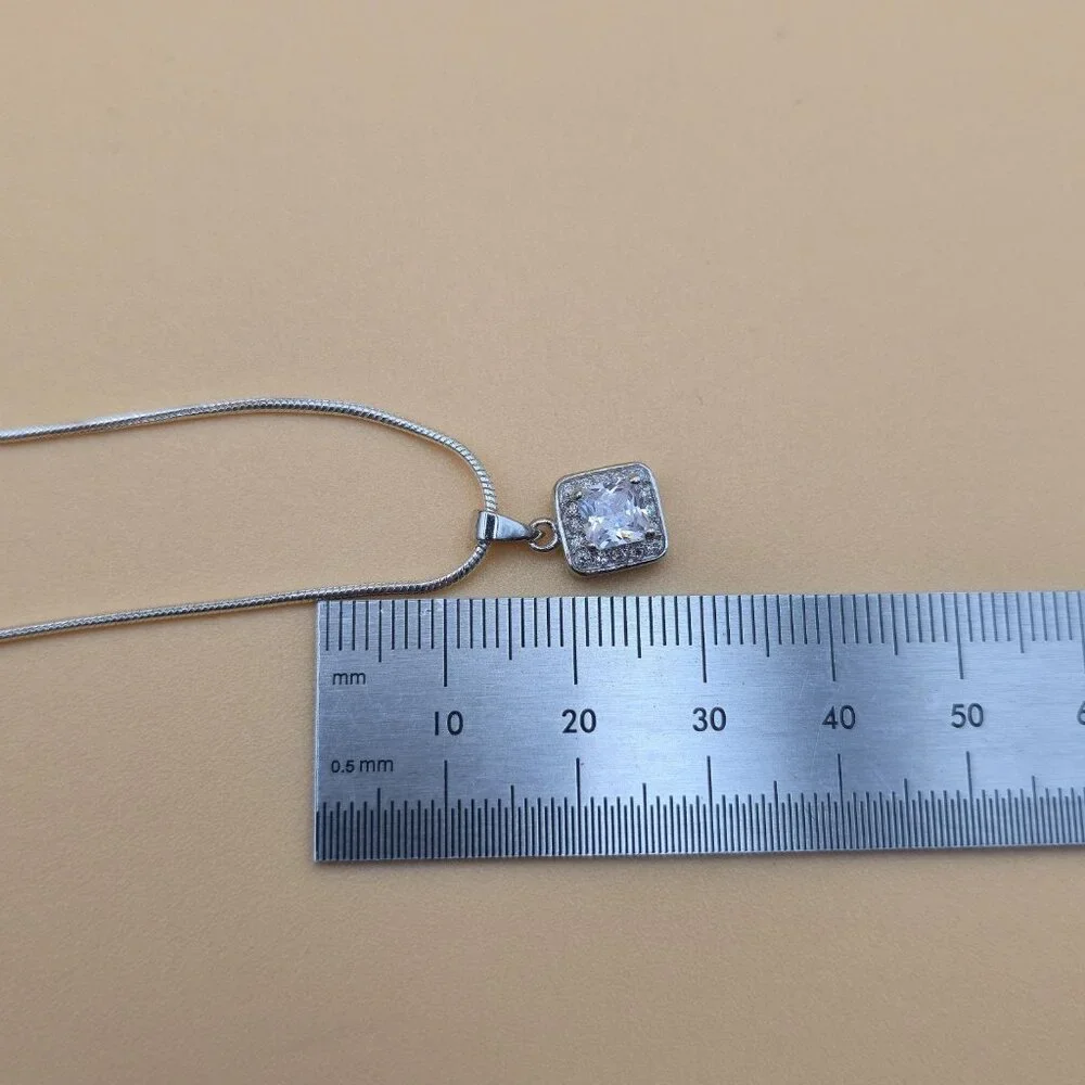 18 Inch Sterling Silver Square Cubic Zirconia Pendant Necklace A4786 - Picture 7 of 8